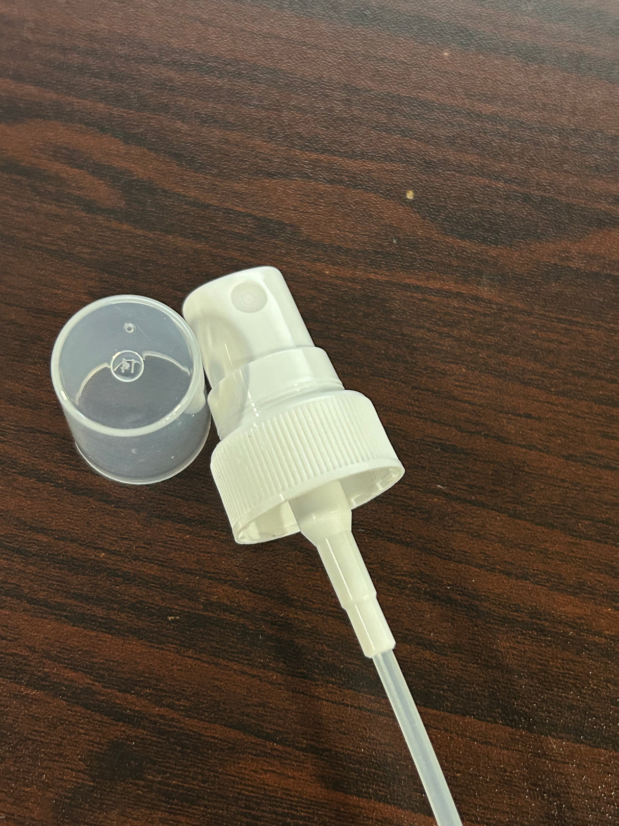 4 oz (120 ml) White Spray Top For Sale